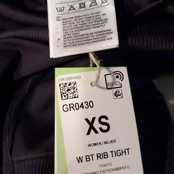 Women's Adidas believe this black traing tights NWT - Picture 9 of 9